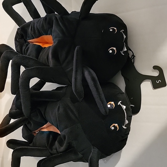 Unisex spider slippers - Picture 2 of 5